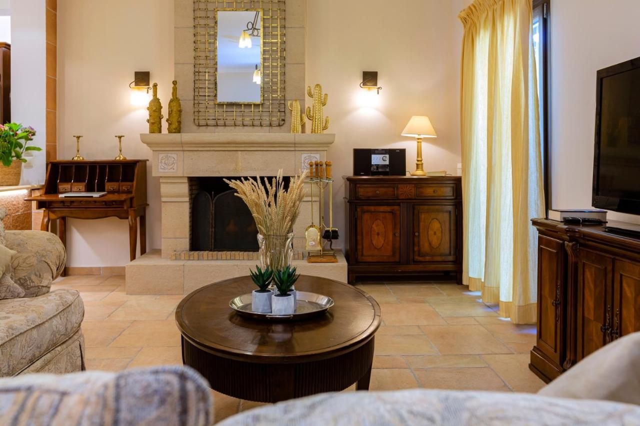 קאסיופי Solaris Methea- Luxury Central Villa By The Castle מראה חיצוני תמונה